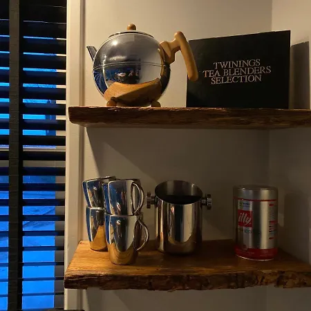 Geuzenhoeve Op De Munnickaij