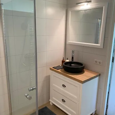 Geuzenhoeve Op De Munnickaij * Schellinkhout